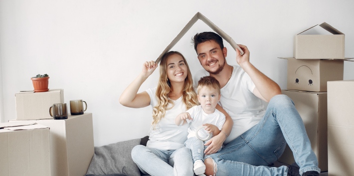 Domy na sprzedaż w Świerkowych Bielanach - idealne miejsce dla rodzin z dziećmi!  Świerkowe Bielany - szcześliwa rodzina